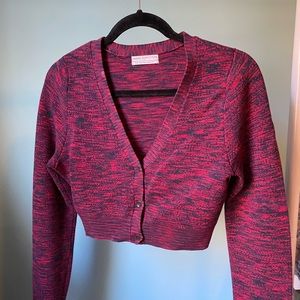 Cropped burgundy sweater urban outfitters.